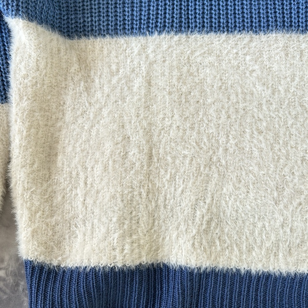 Lune Striped Splice Crew Neck Sweater Blue Off White size Medium - Picture 3 of 5